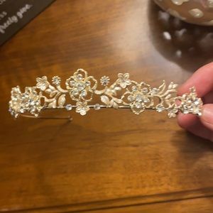Brushed gold tiara